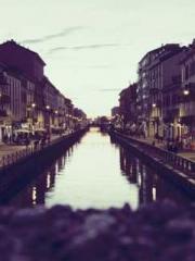 Girlfriends  lt;/pgt